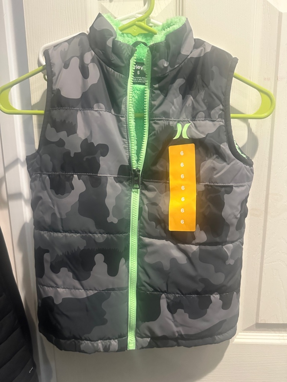 Hurley Boys Gray & Black Camo Puffer Vest with Neon Green Trim